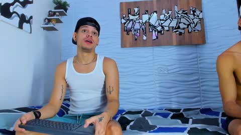 Snapshot of friendsofeverything_ chatting on 09.23.25 Adam y pitter online show from 09.23.25