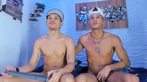 Snapshot of friendsofeverything_ chatting on 10.06.25 Adam y pitter online show from 10.06.25