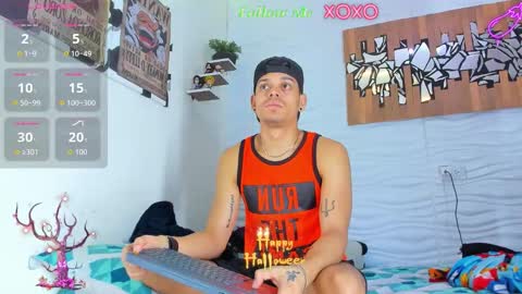 Snapshot of friendsofeverything_ chatting on 10.12.25 Adam y pitter online show from 10.12.25