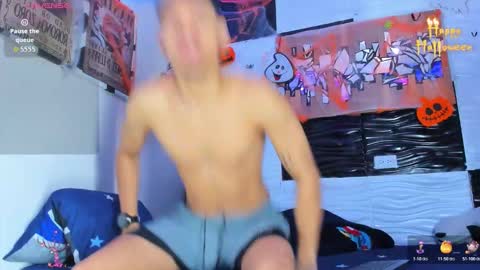 Snapshot of friendsofeverything_ chatting on 10.18.25 Adam y pitter online show from 10.18.25