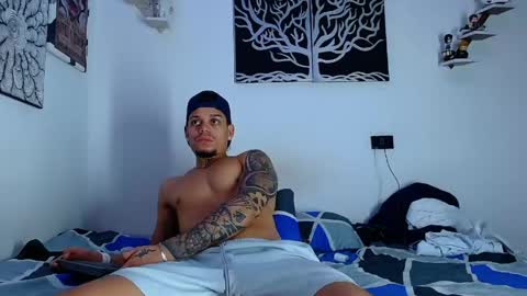Snapshot of friendsofeverything_ chatting on 05.24.26 Adam y pitter online show from 05.24.26