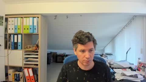 Snapshot of frikits chatting on 04.01.26 Francois online show from 04.01.26