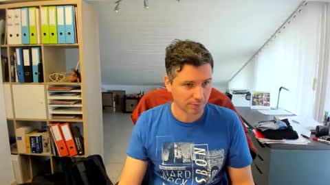 Snapshot of frikits chatting on 05.20.26 Francois online show from 05.20.26