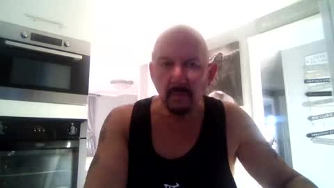 Snapshot of friskyneedsum chatting on 03.03.25 bob online show from 03.03.25