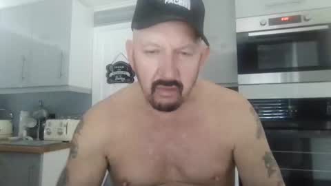 Snapshot of friskyneedsum chatting on 03.12.25 bob online show from 03.12.25