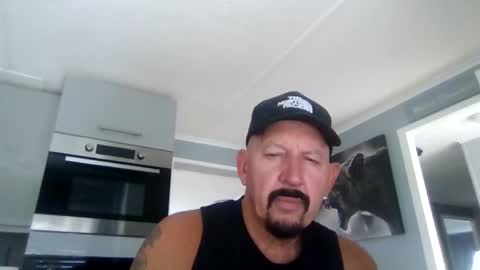 Snapshot of friskyneedsum chatting on 09.15.25 bob online show from 09.15.25