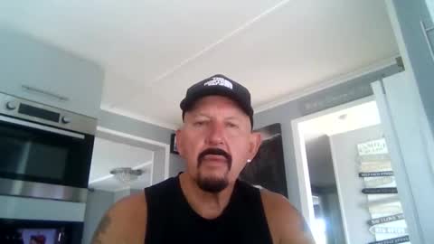 Snapshot of friskyneedsum chatting on 09.17.25 bob online show from 09.17.25