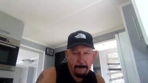 Snapshot of friskyneedsum chatting on 10.20.25 bob online show from 10.20.25