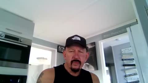 Snapshot of friskyneedsum chatting on 11.17.25 bob online show from 11.17.25