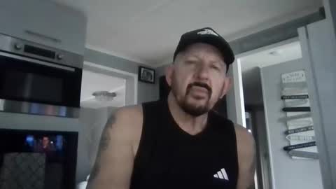 Snapshot of friskyneedsum chatting on 12.15.25 bob online show from 12.15.25