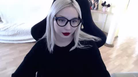 Lilith online show from 02.12.25