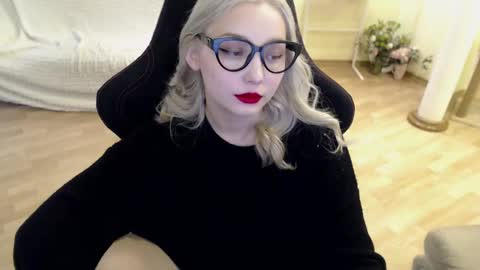 Lilith online show from 03.12.25