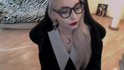 Lilith online show from 09.09.25