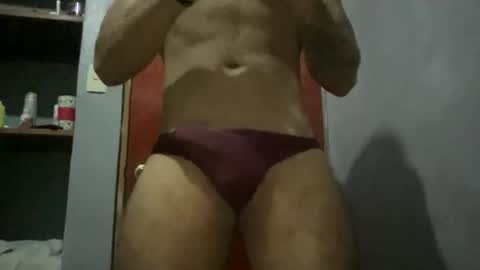 Snapshot of froningcross chatting on 09.28.25 froningcross online show from 09.28.25