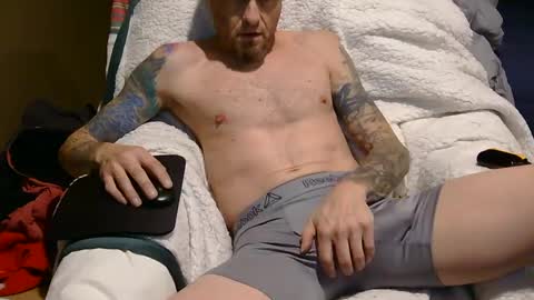 Snapshot of froski666 chatting on 01.05.25 froski666 online show from 01.05.25