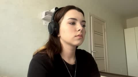 Emily online show from 09.09.25