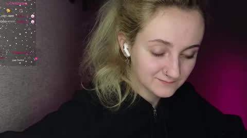 Snapshot of frosty_blueberries4 chatting on 02.15.25 ANA online show from 02.15.25