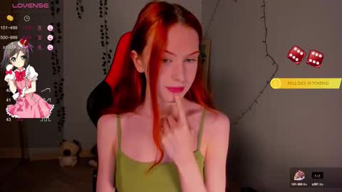 Snapshot of fruttitatti chatting on 10.14.25 fruttitatti online show from 10.14.25