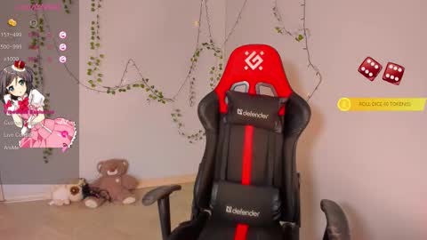 Snapshot of fruttitatti chatting on 10.31.25 fruttitatti online show from 10.31.25