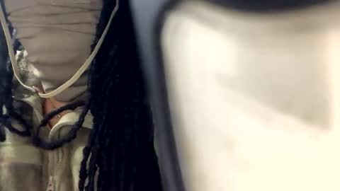 FEMALE2MALE online show from 02.10.26