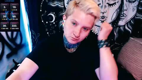 Snapshot of ftmblueyes chatting on 05.19.26 HEHIM online show from 05.19.26