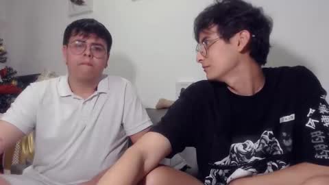 Snapshot of fuck_blow chatting on 11.12.25 uwu online show from 11.12.25