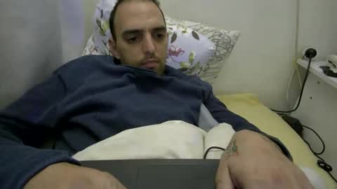 Snapshot of fuck_your_whore chatting on 02.14.26 fuck_your_whore online show from 02.14.26