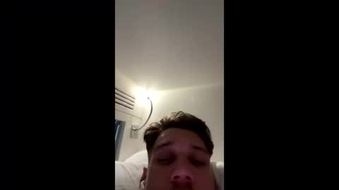 Snapshot of fuckboy9999815214 chatting on 09.27.25 fuckboy9999815214 online show from 09.27.25