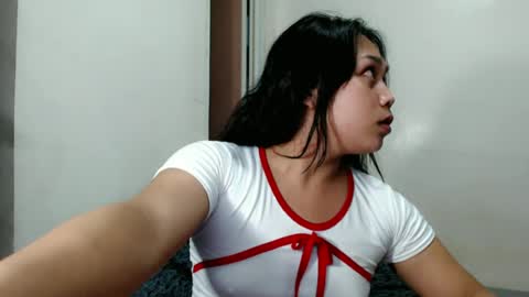 ITS ME CRYSTAL online show from 06.11.26
