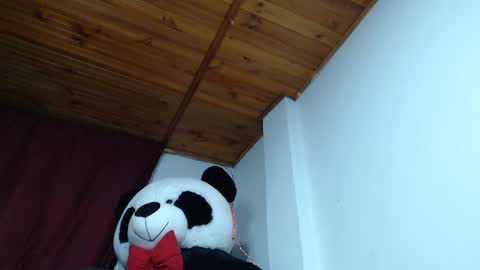 Mia and Gary  online show from 02.05.25