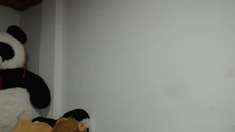 Mia and Gary  online show from 02.21.25