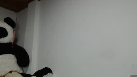 Mia and Gary  online show from 02.28.25