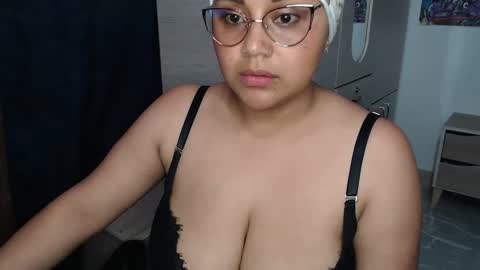 Mia and Gary  online show from 09.24.25