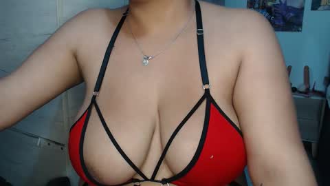 Mia and Gary  online show from 11.21.25