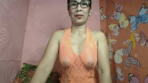 Snapshot of fuckinghairy49 chatting on 10.19.25 mariposa online show from 10.19.25