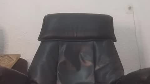 Snapshot of fuckingmulletdaddy chatting on 10.17.25 Phill    online show from 10.17.25