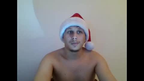 Snapshot of fuckmales chatting on 12.17.25 fuckmales online show from 12.17.25