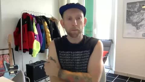 Snapshot of fugazixx chatting on 12.23.24 fugazixx online show from 12.23.24