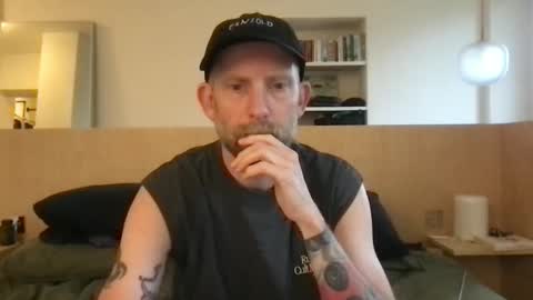 Snapshot of fugazixx chatting on 05.10.26 fugazixx online show from 05.10.26