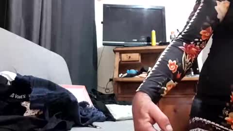 Pizzaz online show from 12.04.24