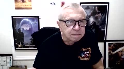 Snapshot of funclemike chatting on 02.18.26 funclemike online show from 02.18.26