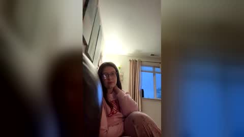 Linnys Palace online show from 03.16.26