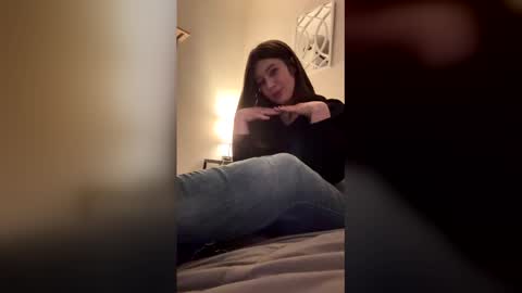 Linnys Palace online show from 03.17.26