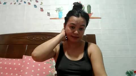 Snapshot of funluvnpinay4u chatting on 10.17.25 MAE online show from 10.17.25