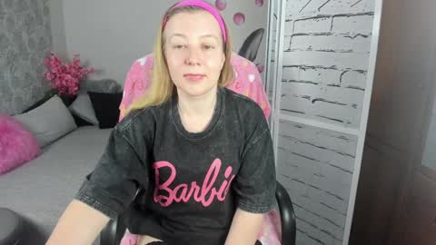 Snapshot of funny_bunny4 chatting on 12.20.24 funny_bunny4 online show from 12.20.24