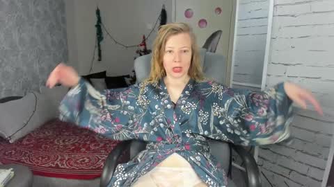 Snapshot of funny_bunny4 chatting on 01.11.25 funny_bunny4 online show from 01.11.25