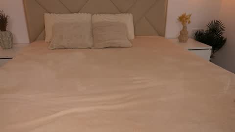 Katy Noel -  online show from 09.30.25