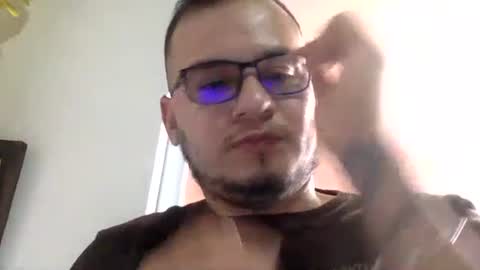 Snapshot of funnyboys18 chatting on 02.14.25 Zanty online show from 02.14.25