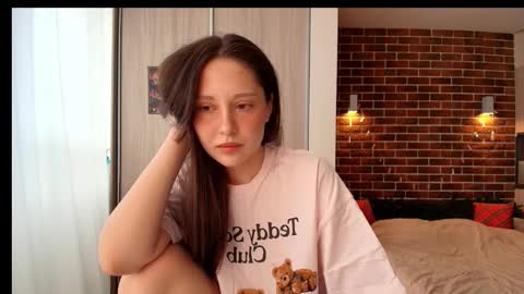 Snapshot of funnybunny3579 chatting on 02.27.26 JENNY online show from 02.27.26