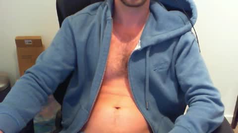 YWhiteNiceMan online show from 10.14.25